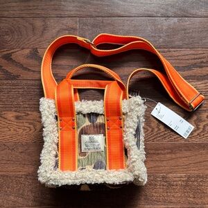 Urban outfitters camo BDG bag